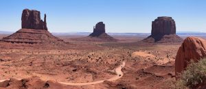 Merrick Butte und Mitten Buttes
